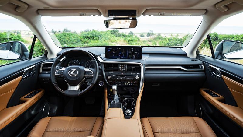 Đánh giá ưu nhược điểm nội thất xe Lexus RX300