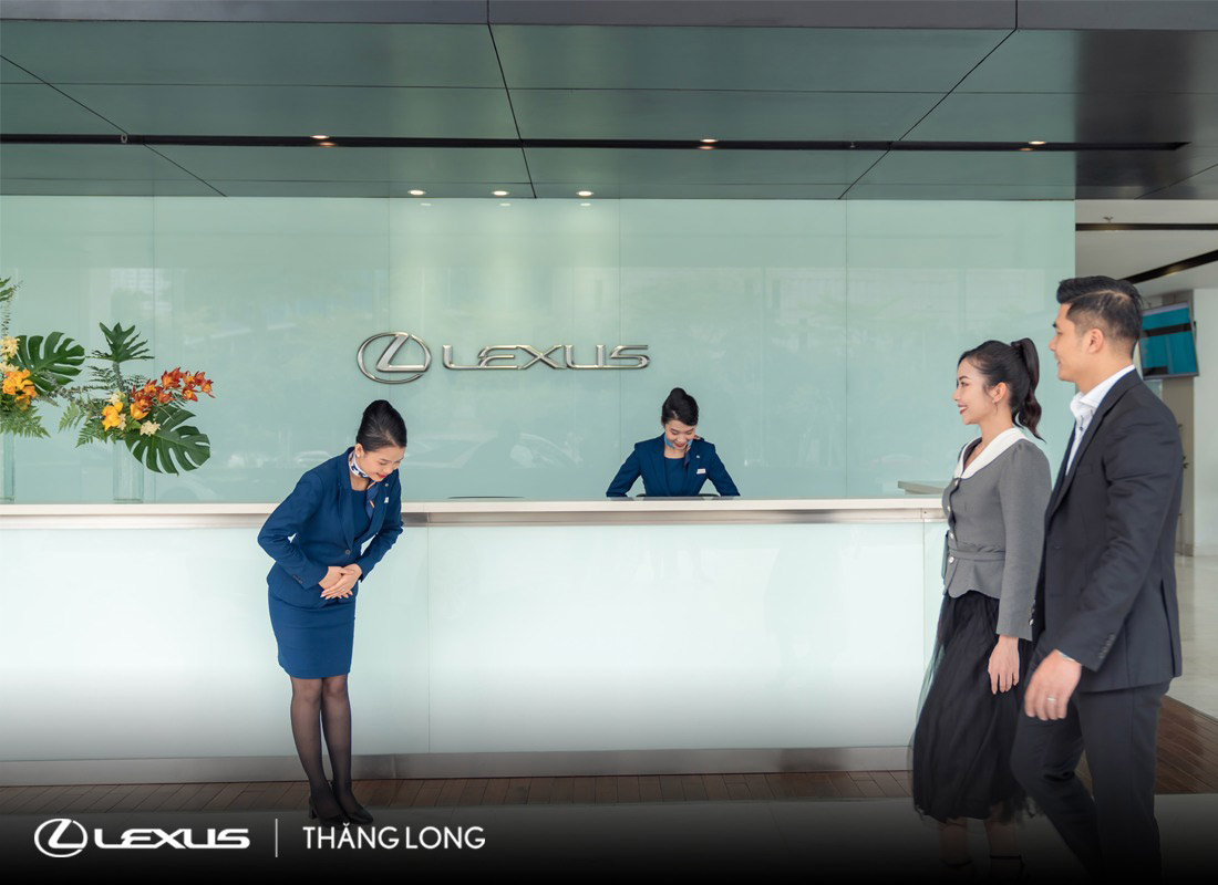 Khu vực tiếp đón khách tại Showroom Lexus Thăng Long