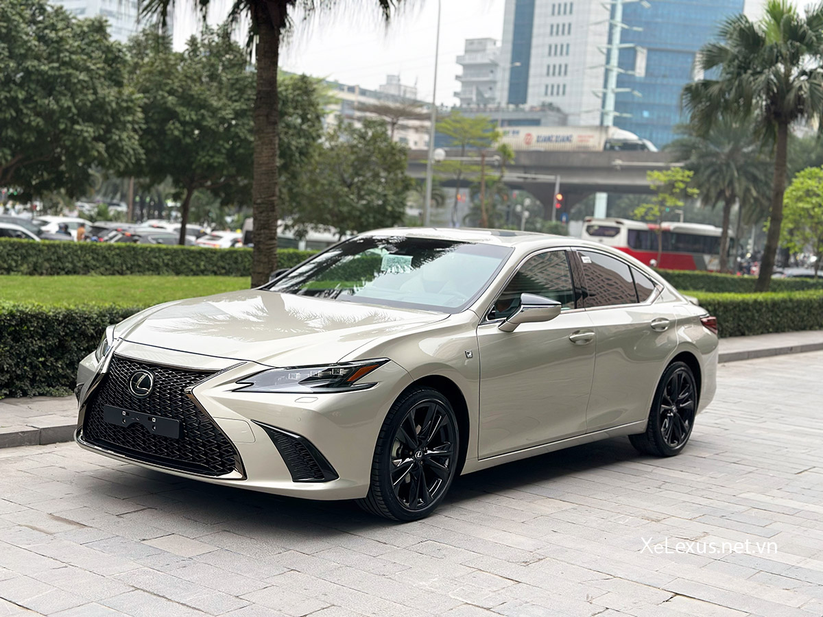 Giá lăn bánh xe Lexus ES250 F Sport