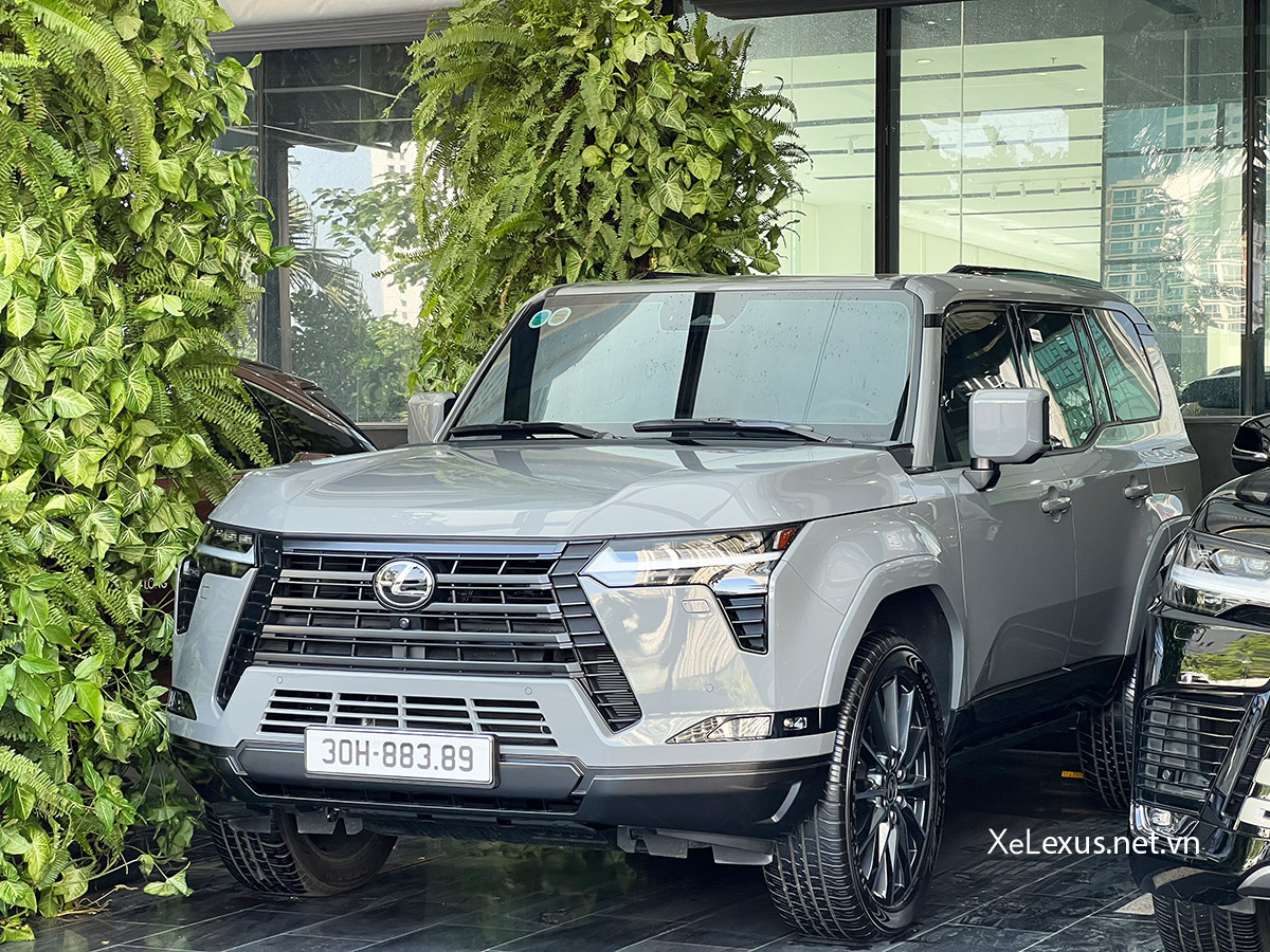 Nắp capô xe Lexus GX550