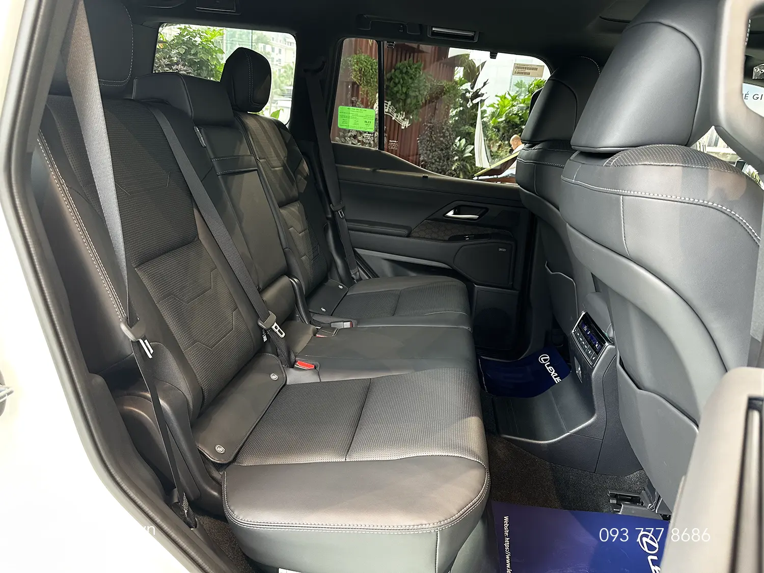 Nội thất xe Lexus GX 550 - ảnh 5