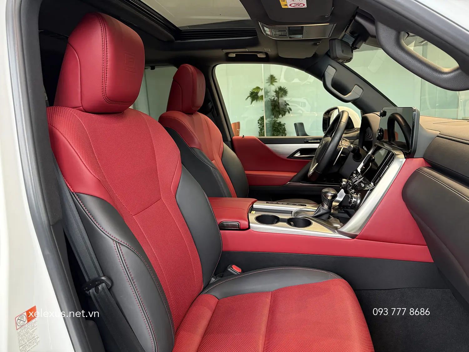 Nội thất Lexus LX600 F SPORT màu Đỏ (Flare Red)