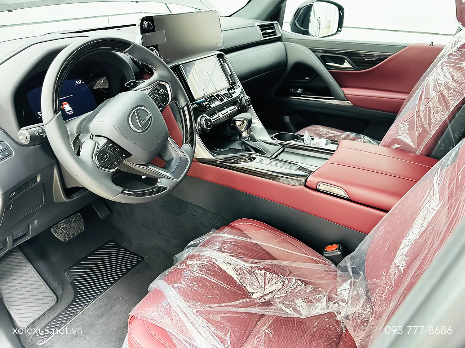 Nội thất Lexus LX600 Urban màu Đỏ – Crimson [Mã 30]