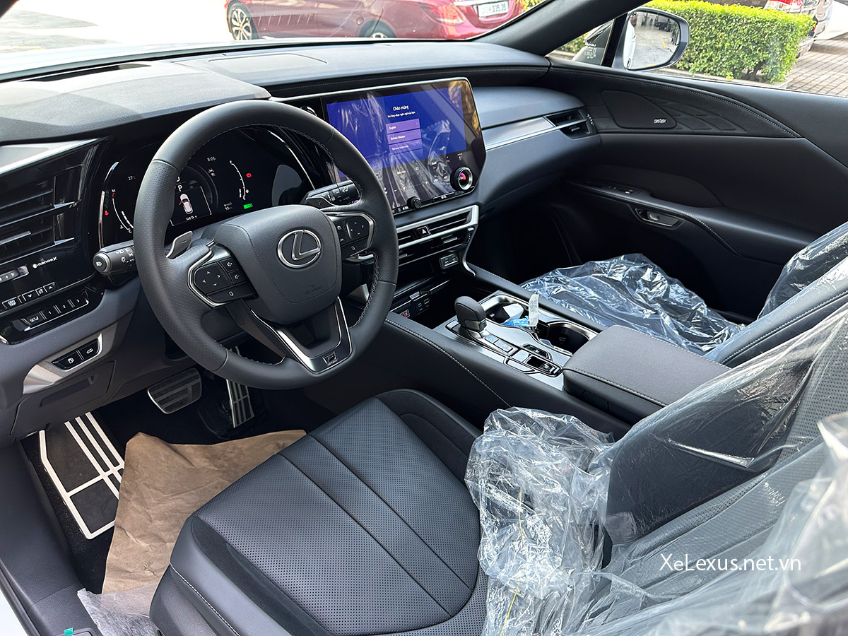 Nội thất xe Lexus RX500h F Sport màu Đen