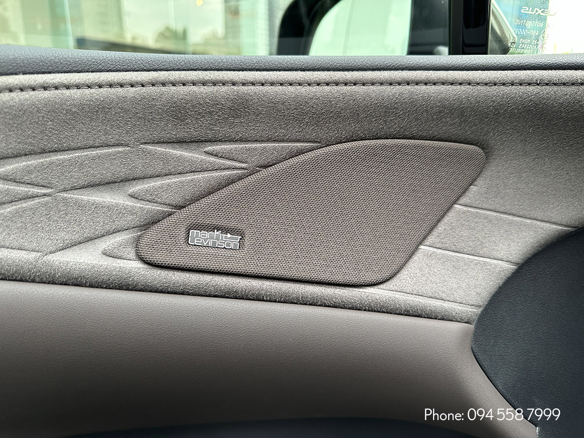 Thiết kế màng loa Mark Levinson trên xe Lexus RX 350 Luxury có nội thất màu nâu